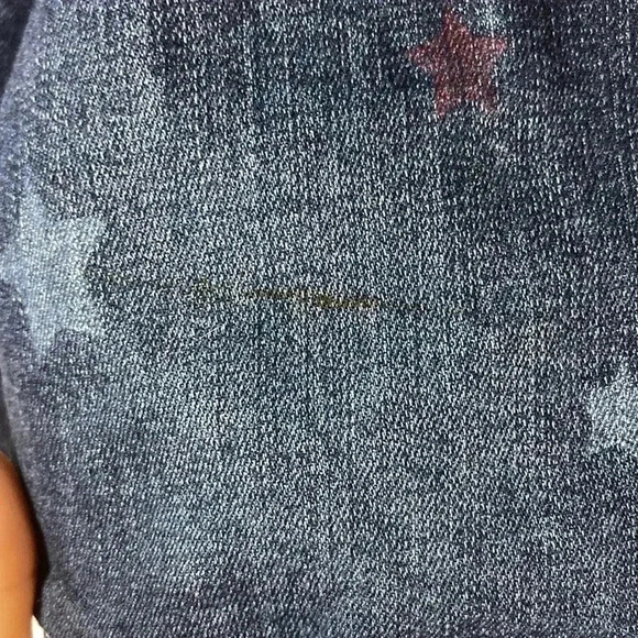 Lane Bryant mid-rose red and white star jean shorts - Picture 6 of 7